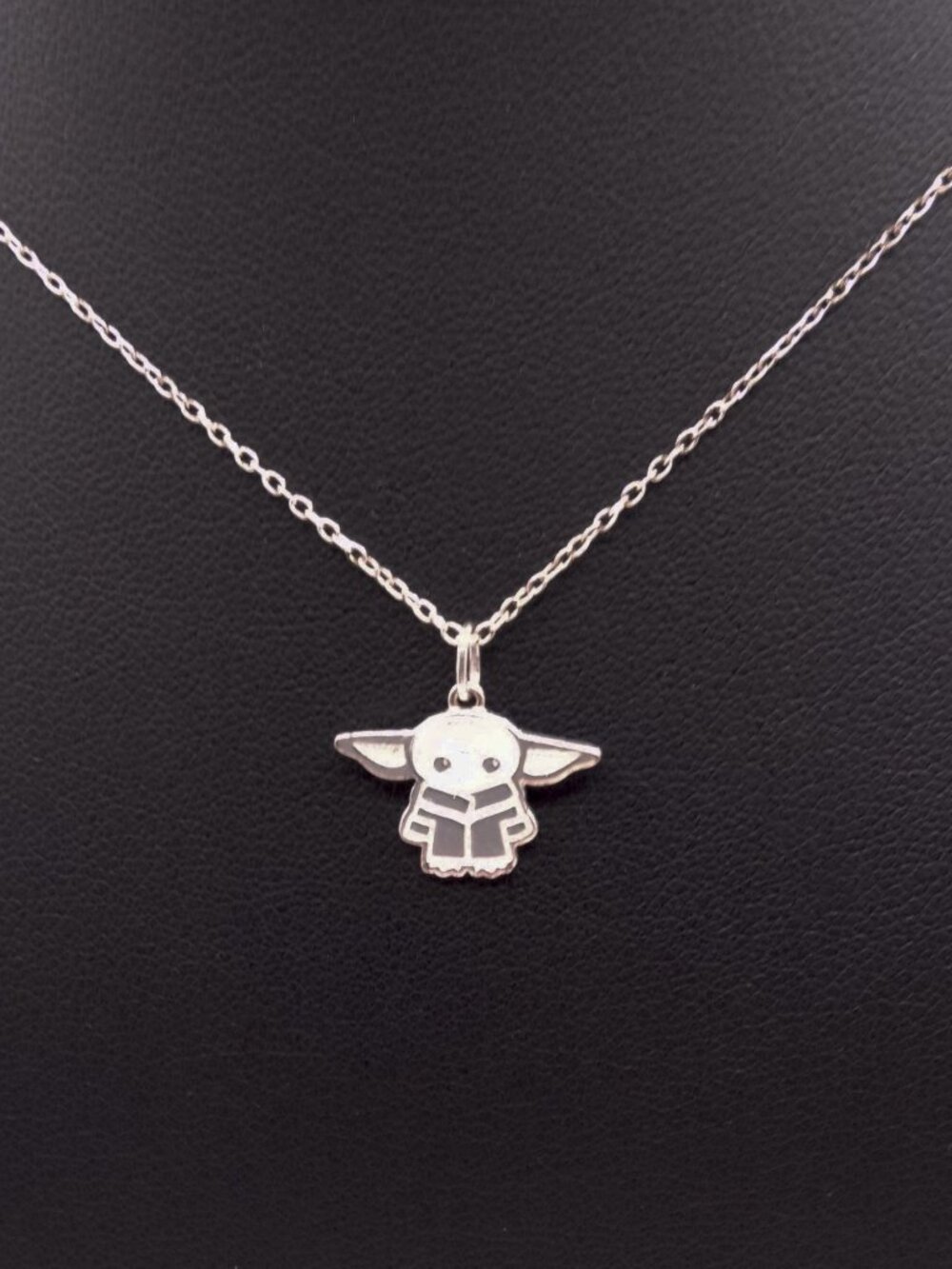 925 Sterling Silver Grogu Star Wars Pendant Necklace Disney Lucas Films Ltd. - Picture 9 of 13